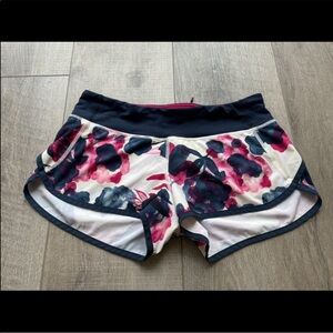 Lululemon Speed Short in Inky Floral Ghost Inkwell Bumble Berry